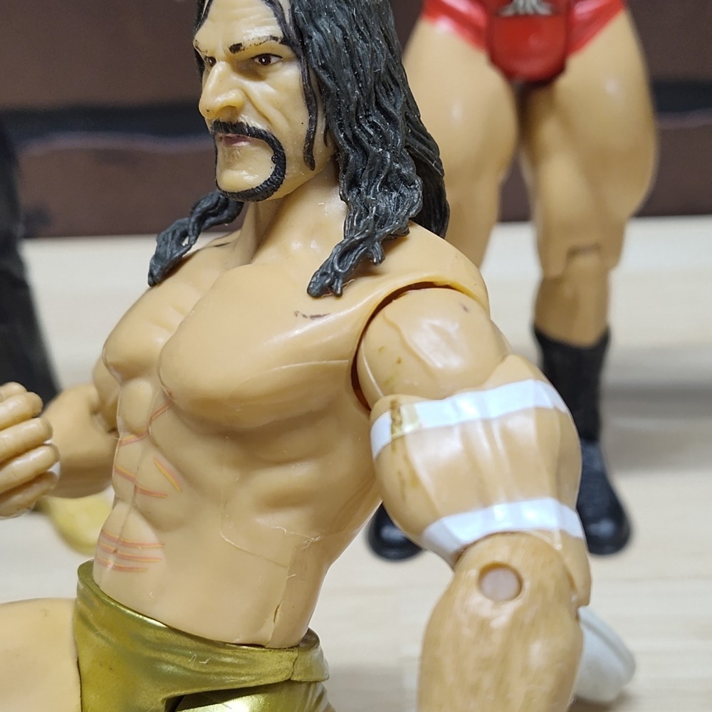Lot of 2003 Jakks Pacific Wrestling figures and belts - Picture 14 of 14